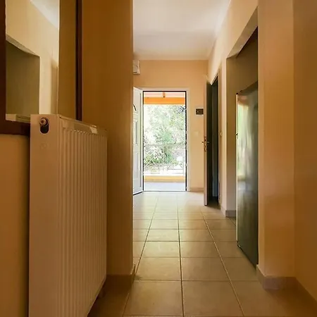 Private Near Village 1f Gouvia