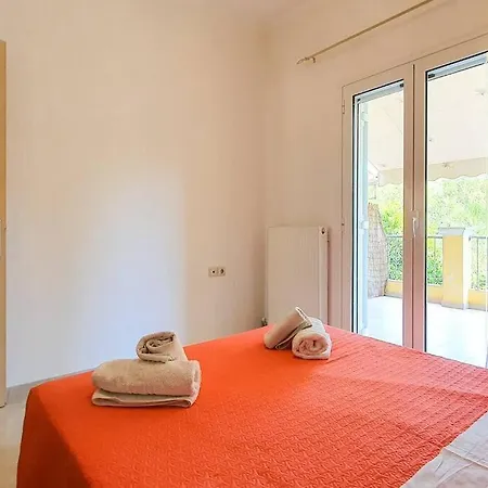 Apartment Private Near Village 1f