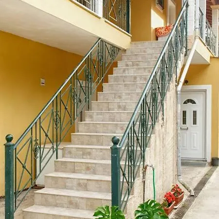 Private Near Village 1f Gouvia