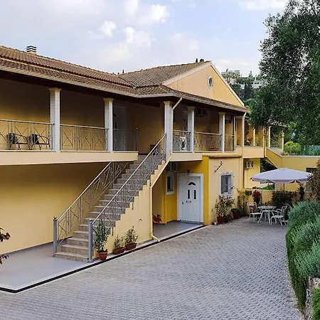 Private Near Village 1f Апартаменты *